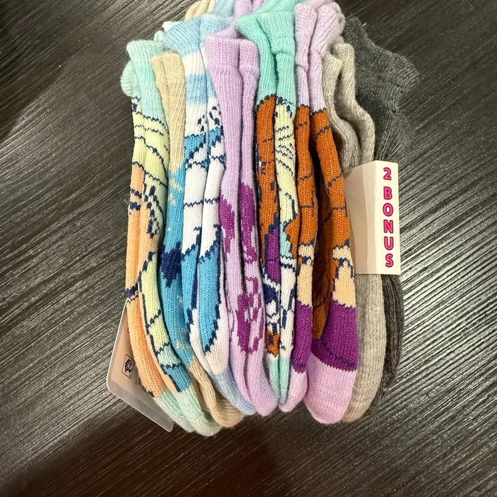 NWT Size Small Disney Frozen Ankle Socks 8 pairs